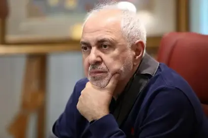 رد فعل ظريف على بدء المفاوضات الكرة الآن في ملعب أمريكا