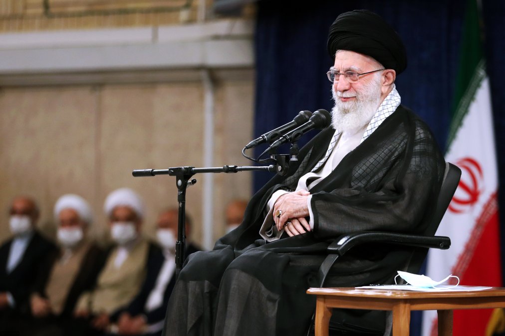 خبرگزاری رویترز: رهبر جمهوری اسلامی نیروهای مسلح ایران را به حالت آمادهباش درآورده است