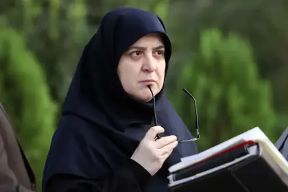 The government spokesperson: I can't speak here, it's too hot