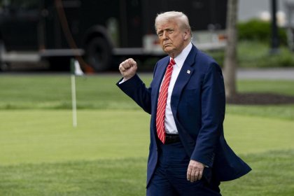 Trump لم يجد الفرصة لنقل المواد النووية للجمهورية الإسلامية الإيرانية