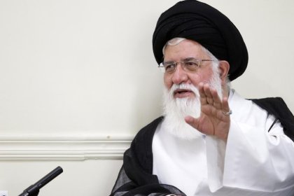 علم الهدى: الشباب يضحون في سبيل الإمام الخميني