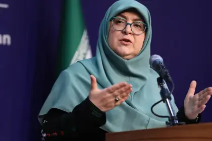 مهاجراني: سخنگوي دولت پزشكيان: اینترنت طبقاتی مبنای قانونی ندارد