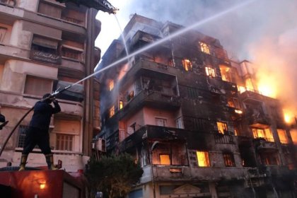 اندلاع حريق في مركز اتصالات القاهرة