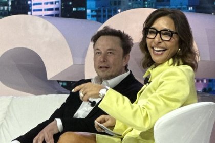CEO لشبكة التواصل الاجتماعي X استقال من منصبه