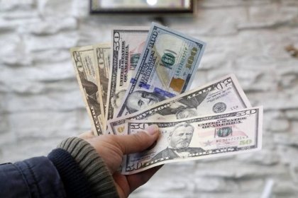 Iran Chamber of Commerce Snapback Drives Dollar to 165,000 Tomans