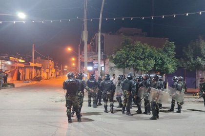 انتشار واسع لقوات الأمن في طهران وكرج وسقز في ذكرى مهسا أميني