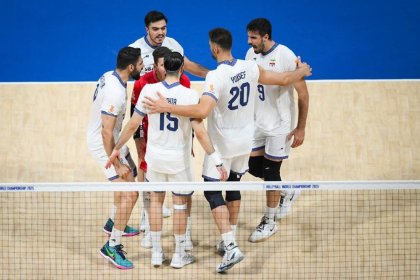 Iran's Volleyball Team Advances to Knockout Stage with Controversial Video Review