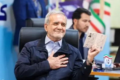 مسعود پزشکیان: إيران ملك لجميع الإيرانيين