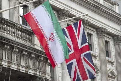 أضافت بريطانيا علي أكبر أنصاري إلى قائمة العقوبات على إيران