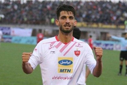 لاعب ملوان يتعرض للملاحقة القانونية بعد نشر فيديو زواجه