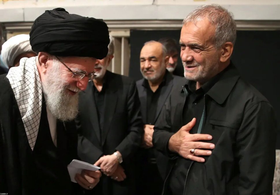 الیاس حضرتی: رهبر جمهوری اسلامی به پزشکیان مأموریت داده سیاست حجاب را دوباره پیگیری کند