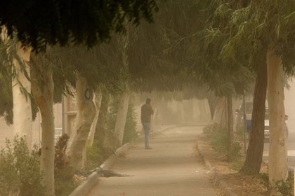 تم الإعلان عن التعليم عن بعد في المدارس والجامعات في ثماني مناطق بمحافظة هرمزجان بسبب العواصف الترابية